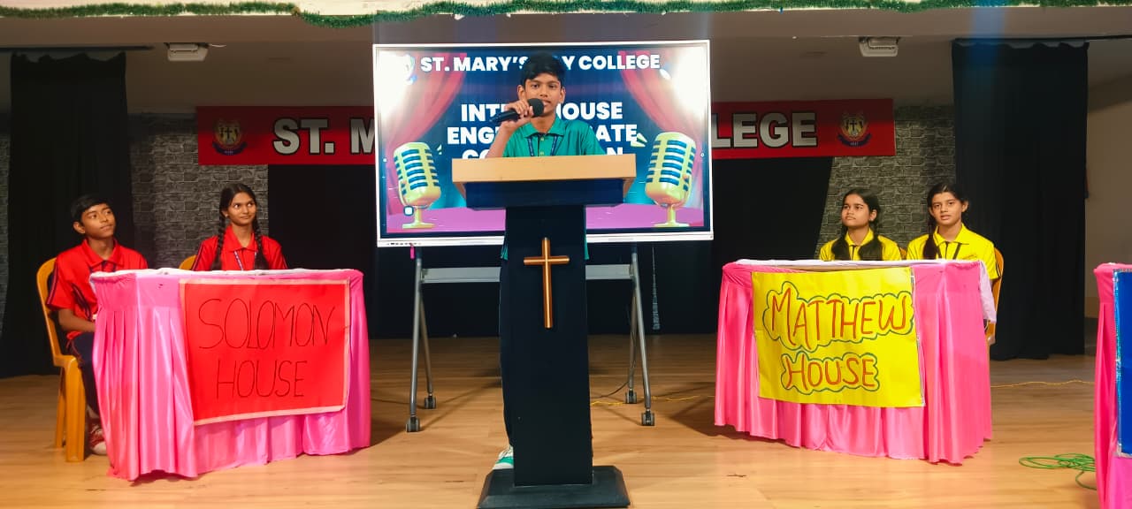 Inter House English-Hindi Debate 2025