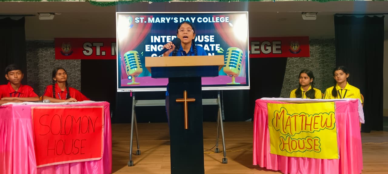 Inter House English-Hindi Debate 2025