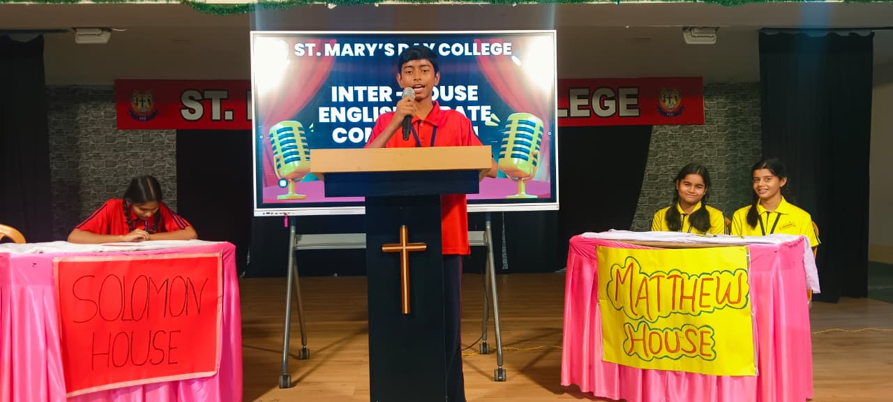 Inter House English-Hindi Debate 2025