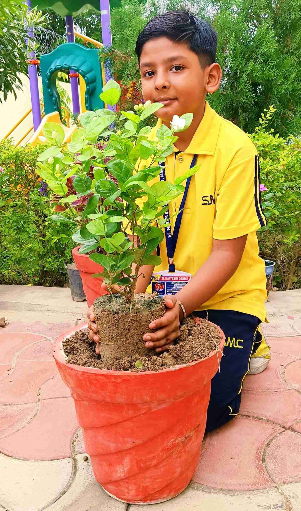 Ek Ped Maa Ke Naam 2025